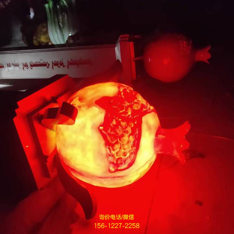 玻璃鋼發光雕塑，裝點公園景觀