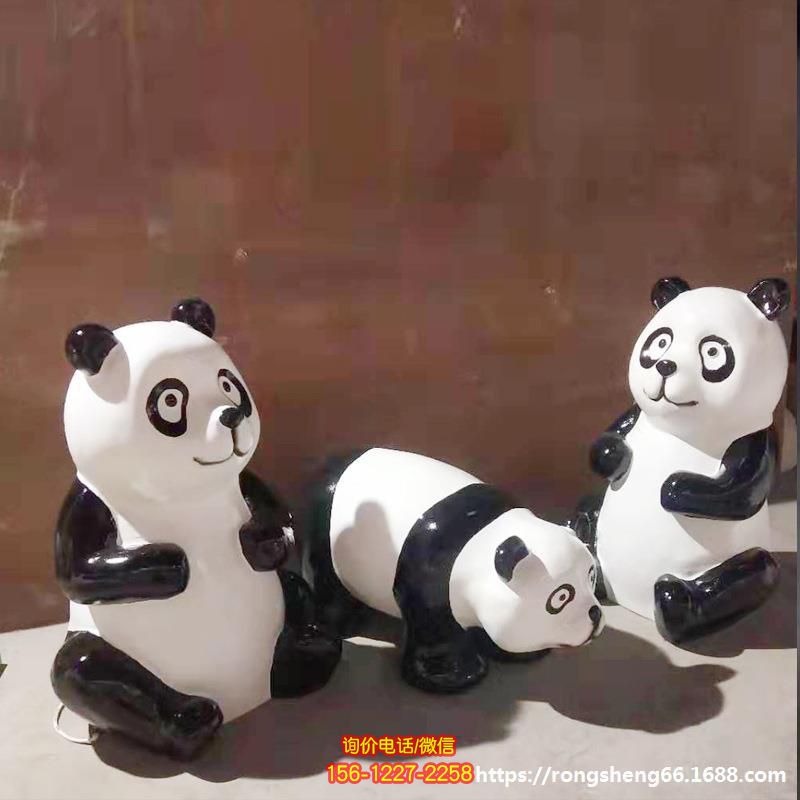 熊貓雕塑-酒店學(xué)院擺放的卡通熊貓玻璃鋼雕塑 熊貓雕塑-酒店學(xué)院擺放的卡通熊貓玻璃鋼雕塑