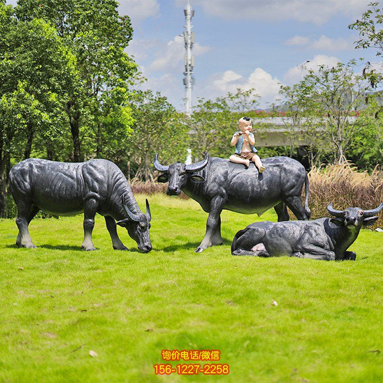 玻璃鋼仿真水牛，牧童騎牛雕塑