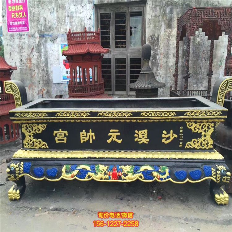 景區寺院擺放露天漆金鑄鐵香爐鼎 景區寺院擺放露天漆金鑄鐵香爐鼎