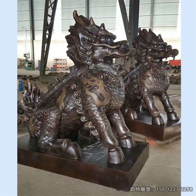 銅雕麒麟雕塑 彰顯了獨特的品味和風(fēng)格