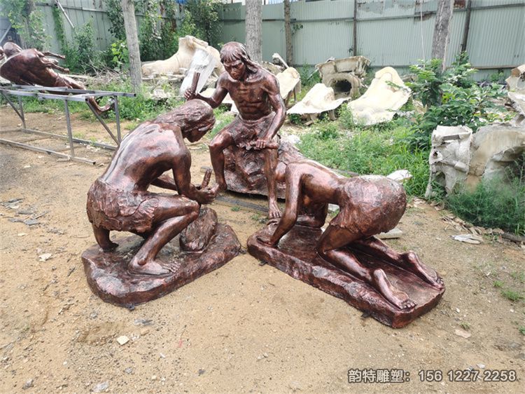 玻璃鋼原始人打獵雕塑，博物館原始人雕塑