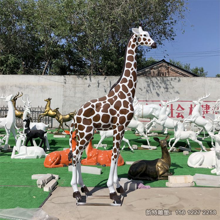 長(zhǎng)頸鹿雕塑112 長(zhǎng)頸鹿雕塑112