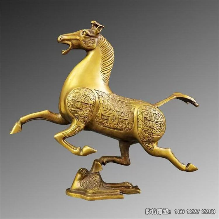 馬踏飛燕雕塑 不銹鋼馬踏飛燕圖片